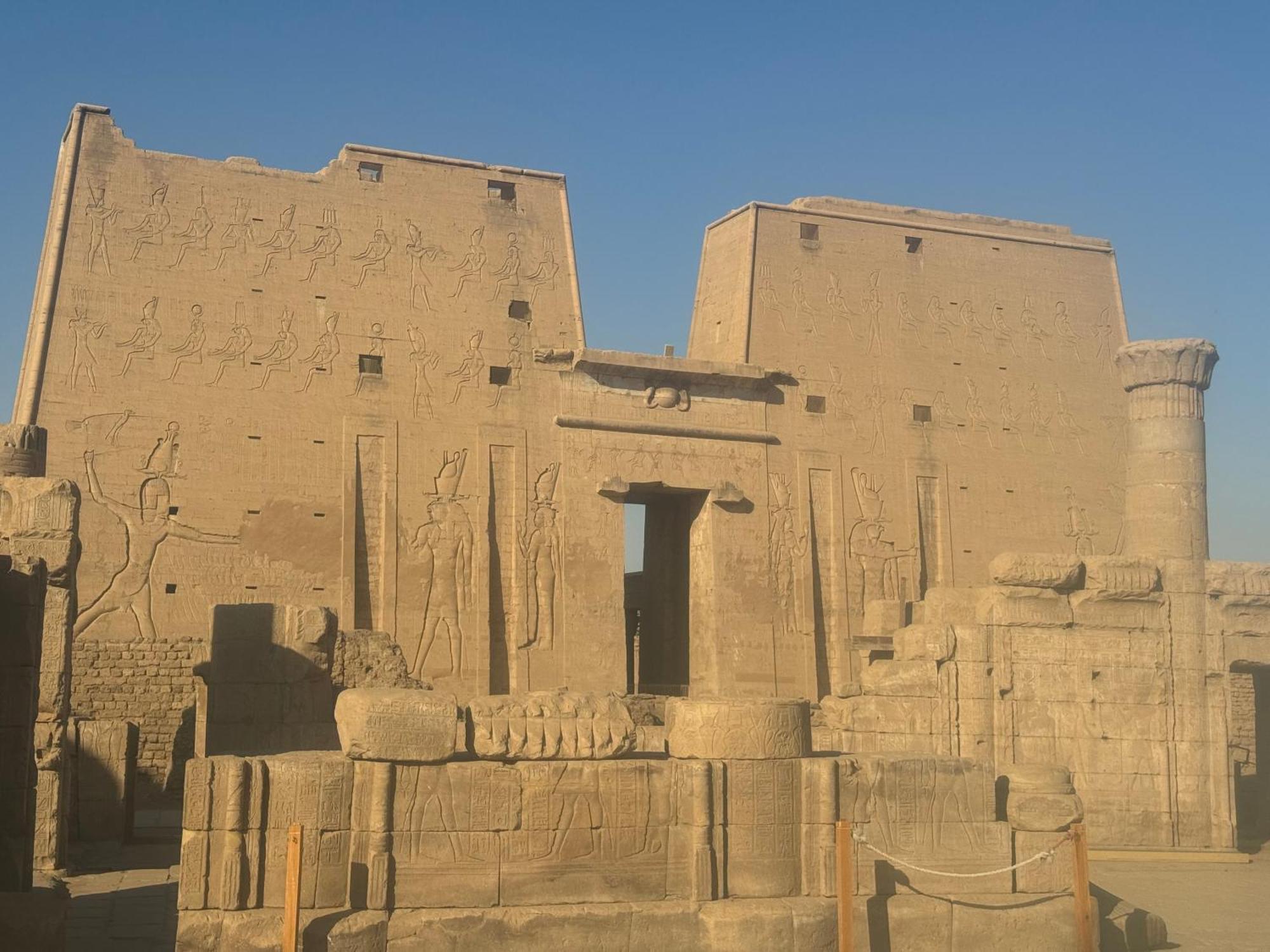 Pyramids Hills History 3*
