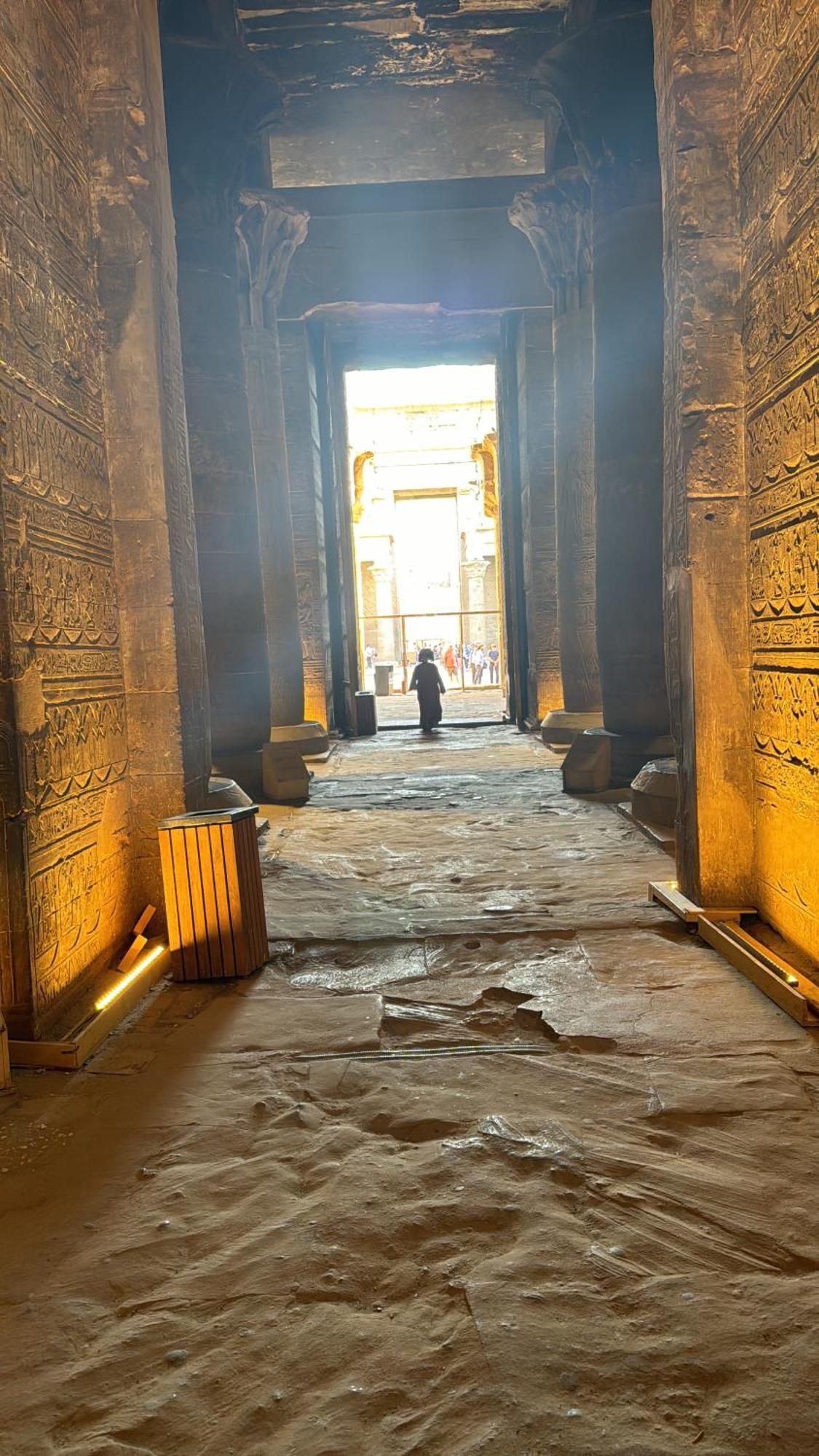 Hotel Pyramids Hills History