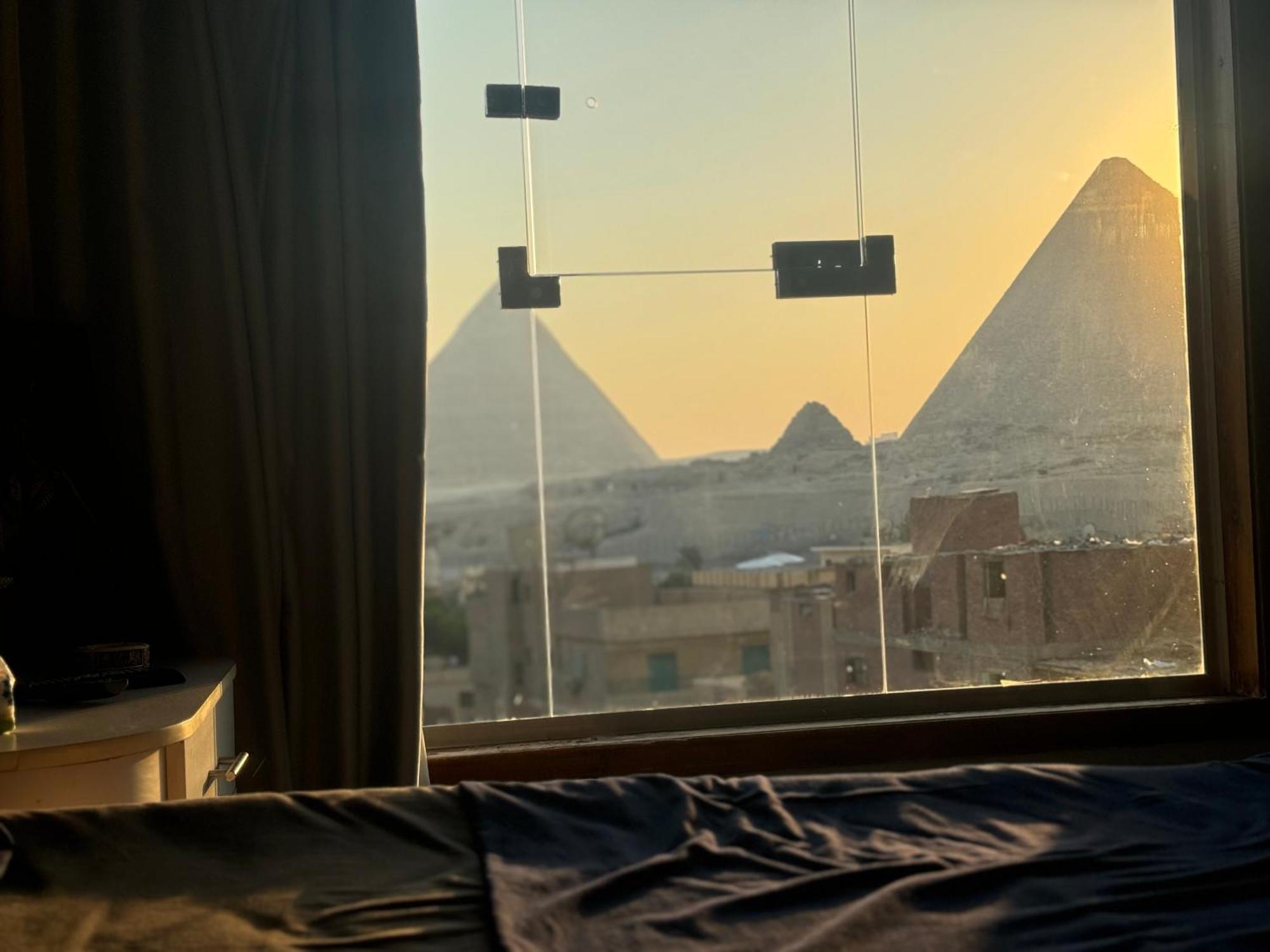 Pyramids Hills History