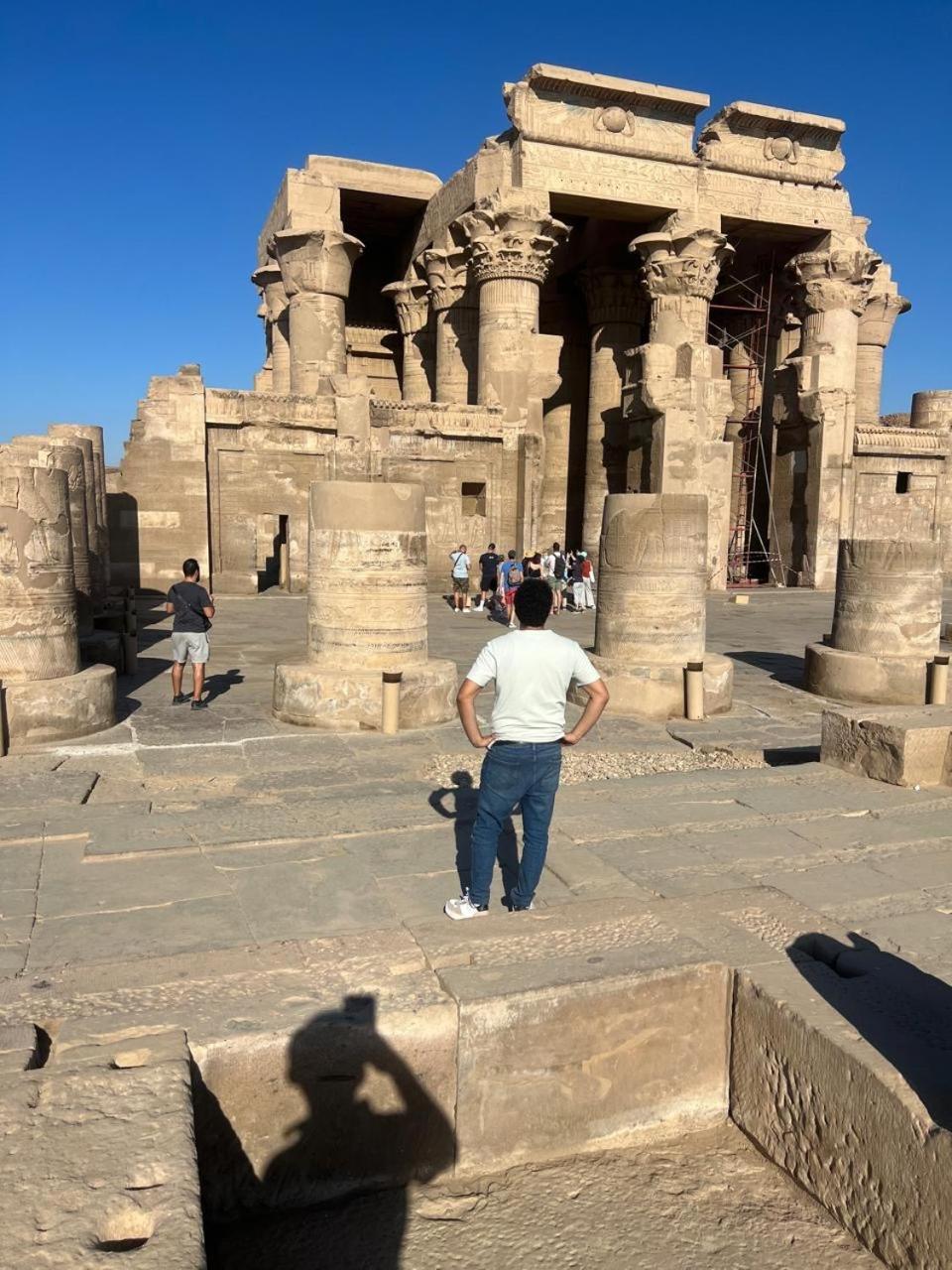 Pyramids Hills History 3* Cairo